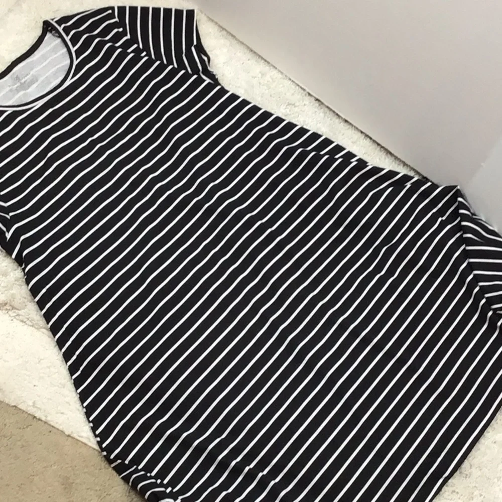 Bobbie Brooks b/w striped flared shift dress XL